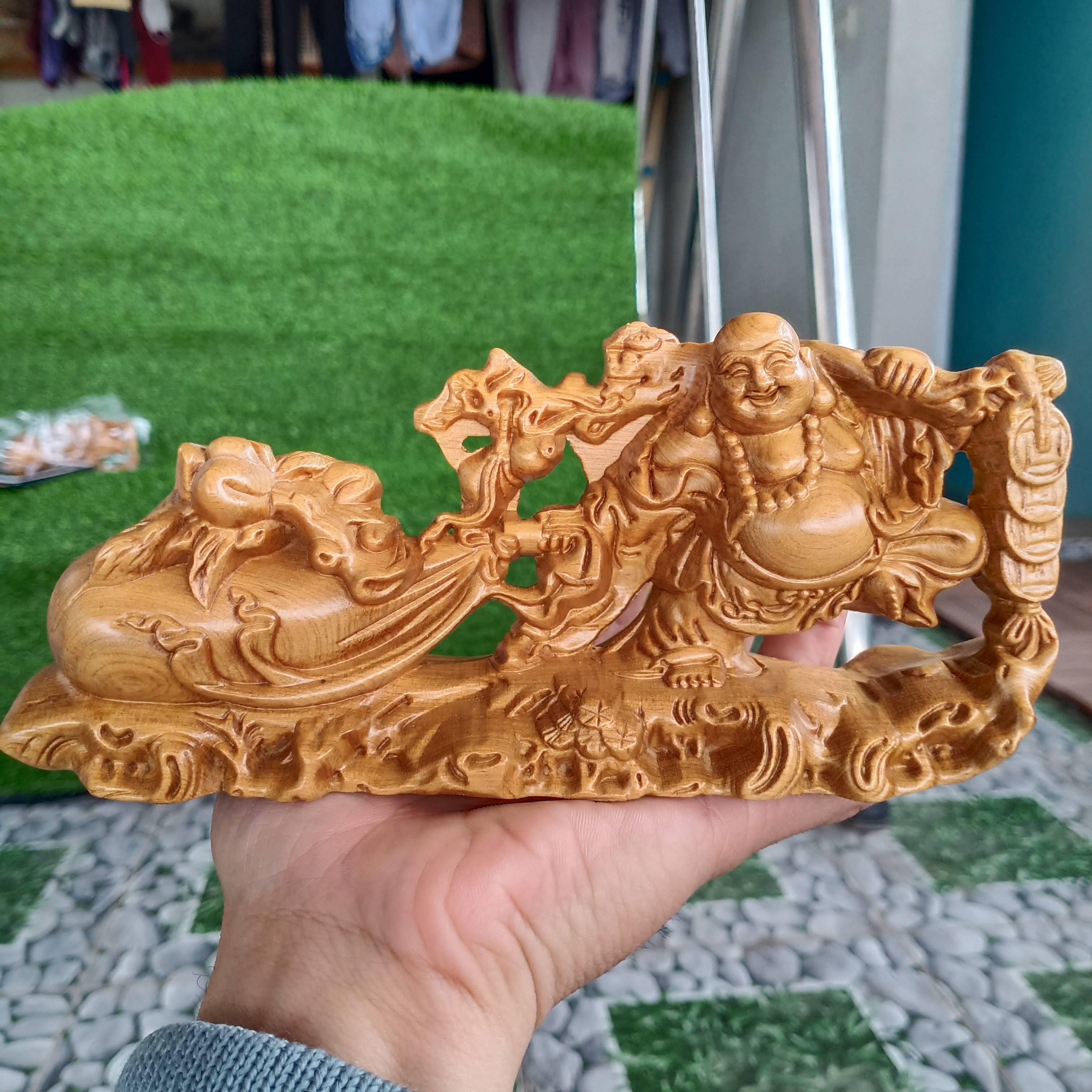 Tượng phật di lặc gỗ bách xanh