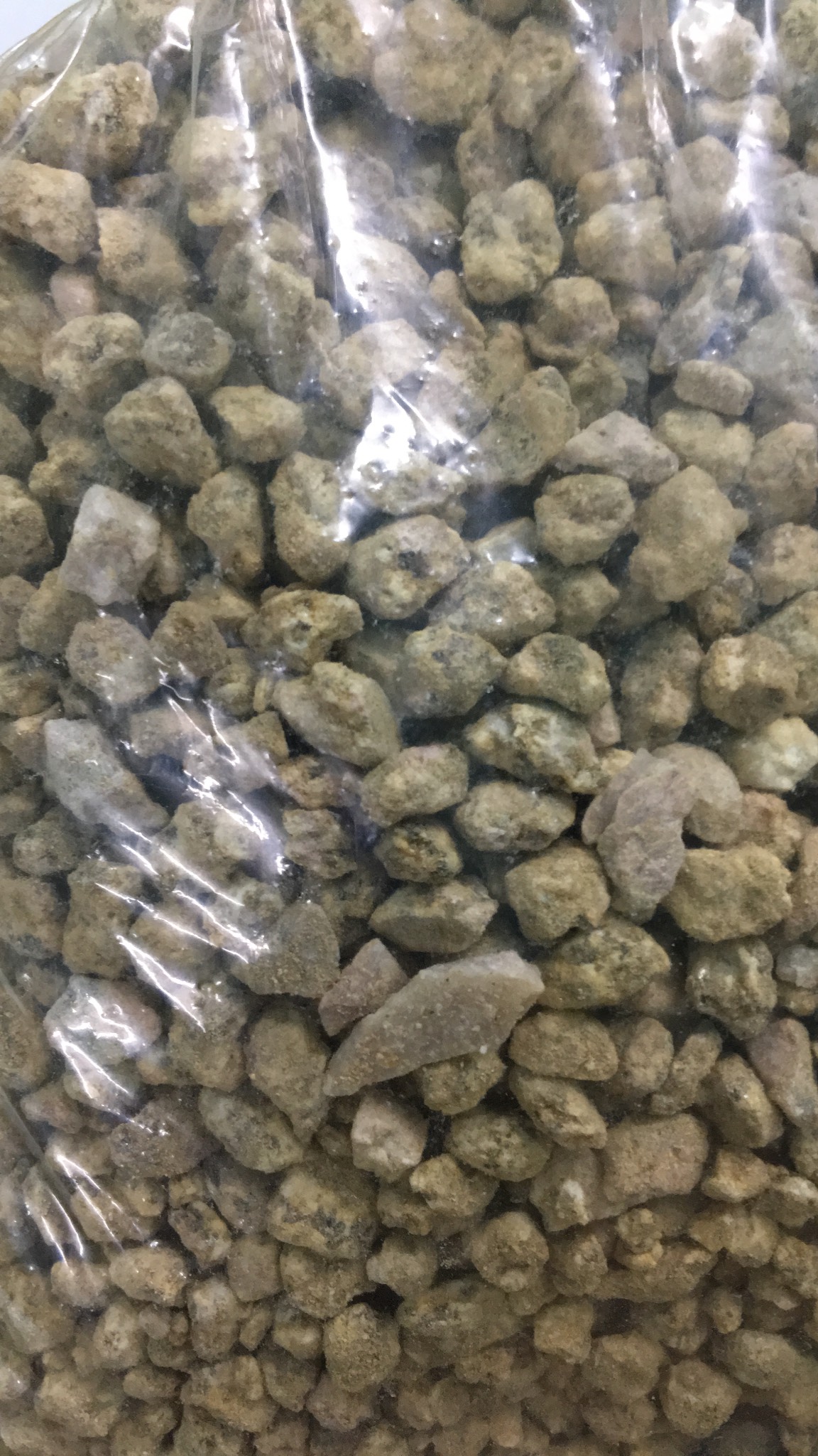 Đá Masato kích thước 2 đến 4mm gói 01 kg