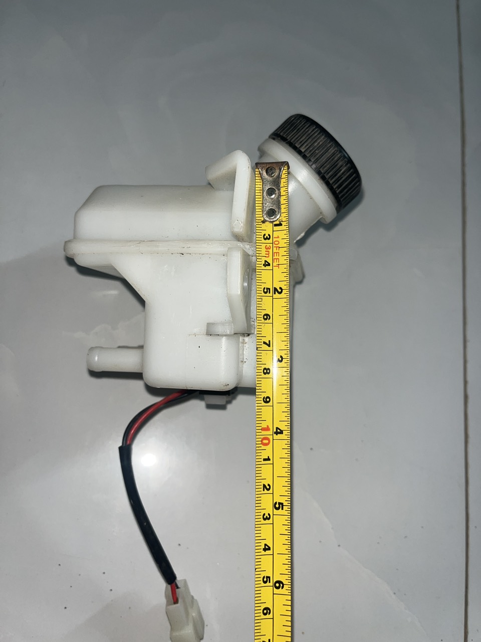 Bình dầu phanh kiểu 1 lắp xe 3.5 đến 6 tấn