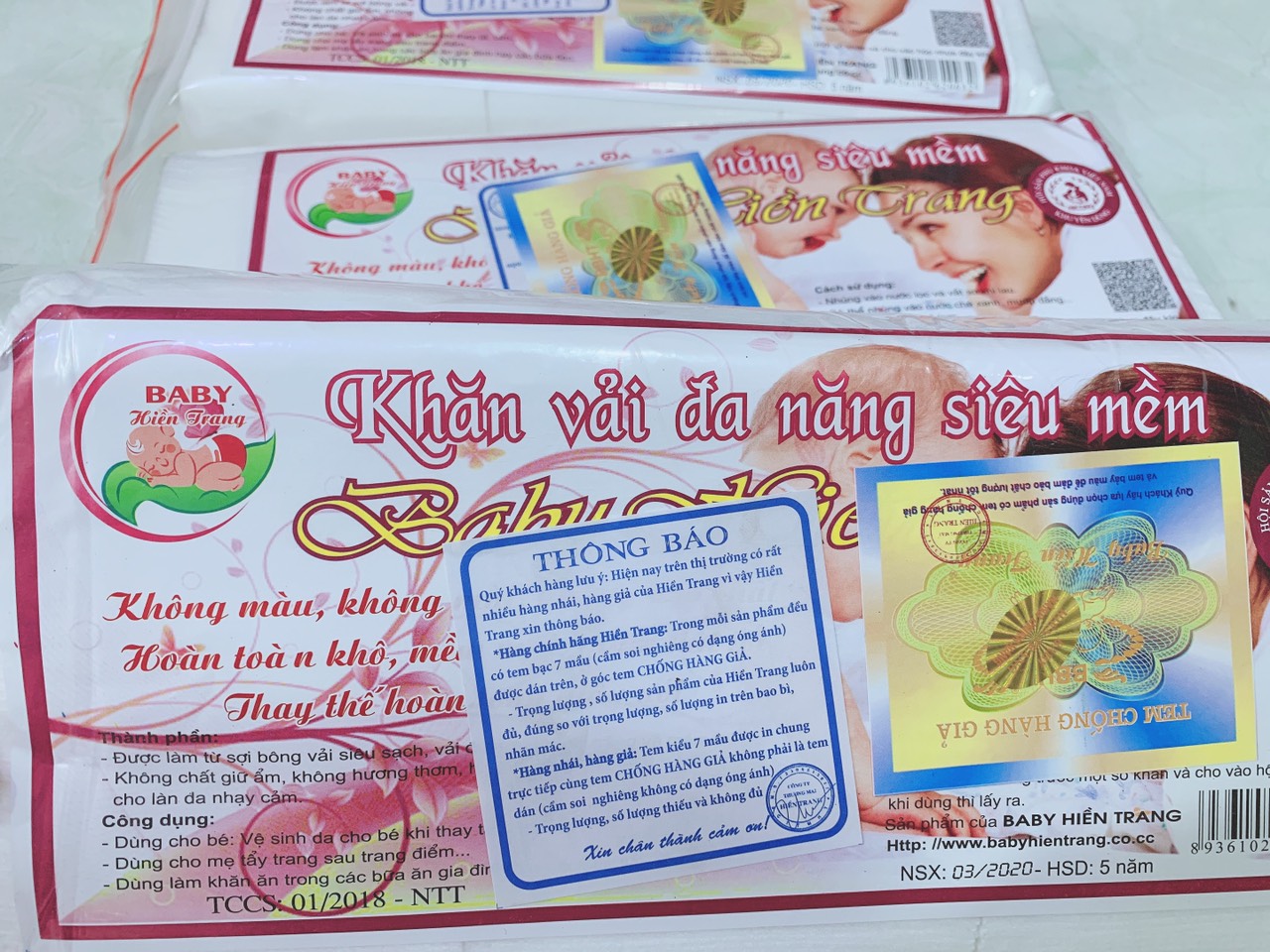 [HCM]Khăn khô đa năng Hiền Trang tẩy trang lau vệ sinh nhúng nước thành khăn ướt giấy ướt làm từ sợi bông 300 tờ/túi chính hãng