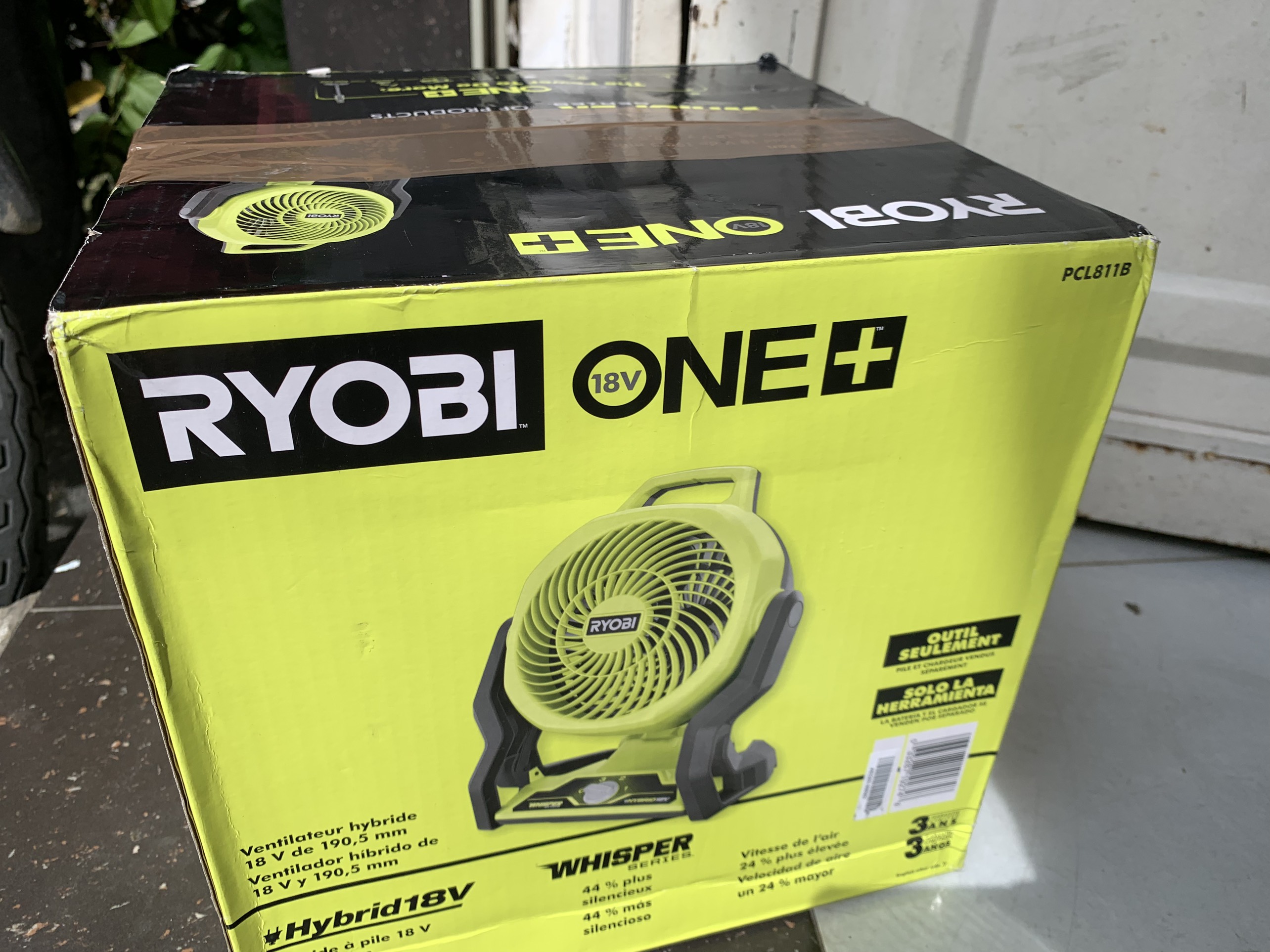 Máy quạt pin Ryobi PCL811B 18V