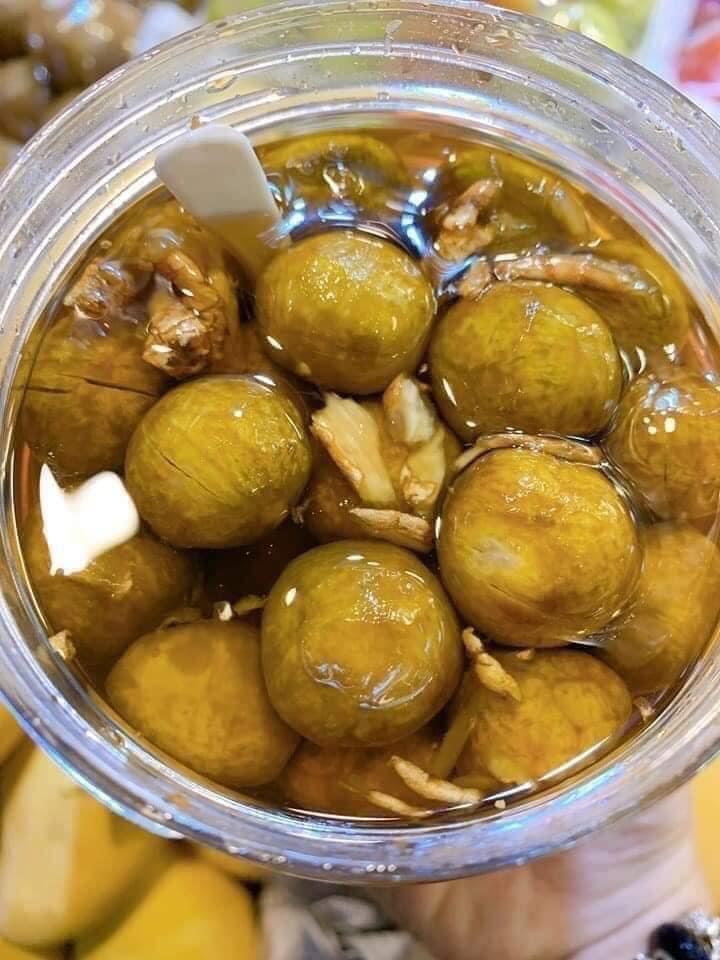 Sấu ngâm Hà Nội