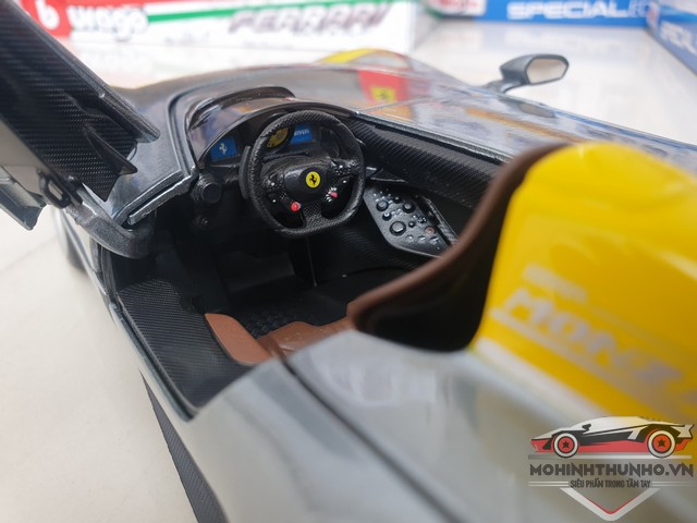 Xe mô hình Ferrari Monza SP1, tỉ lệ 1:18