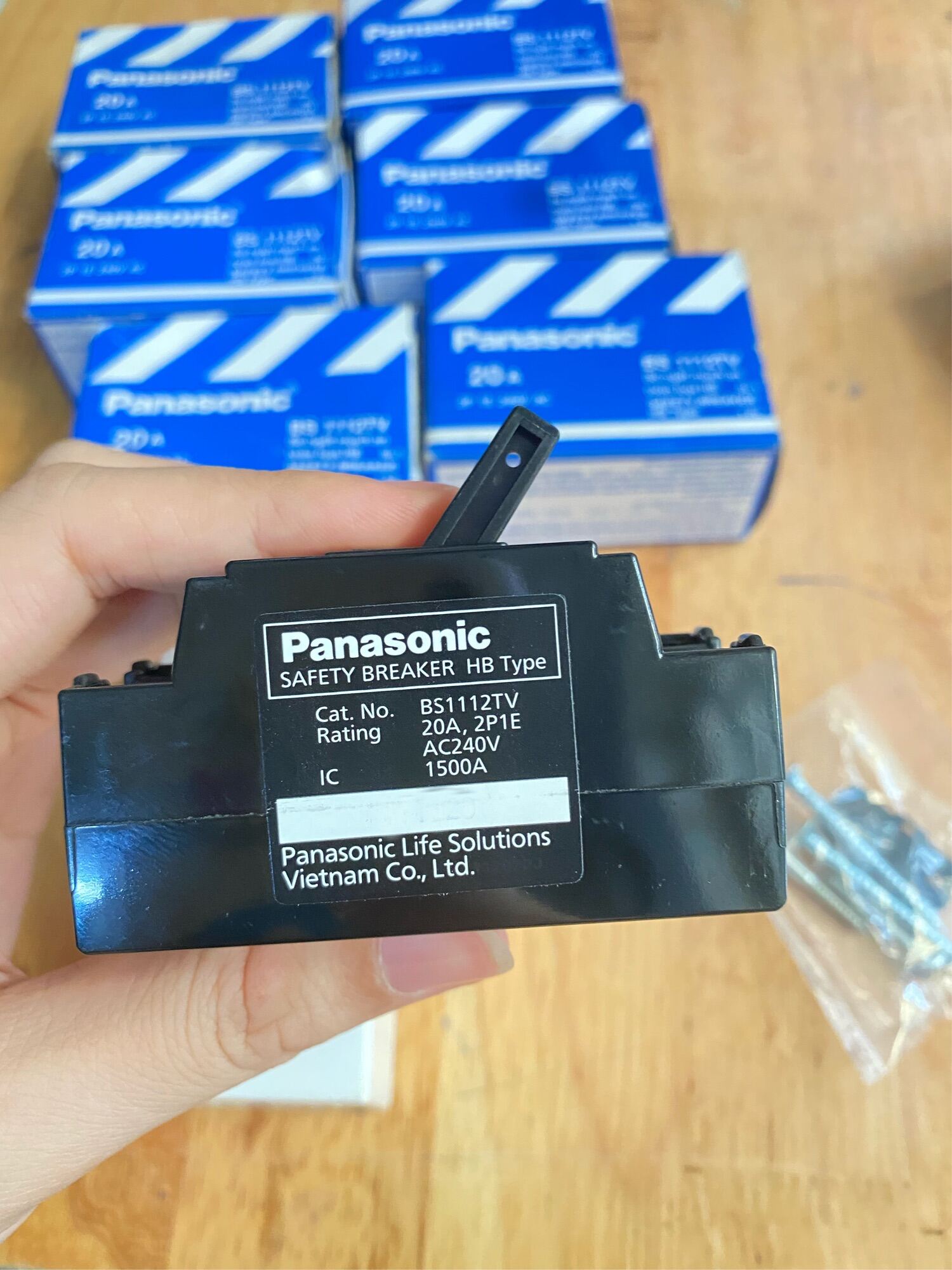 Bộ ngắt mạch an toàn CB cóc 40A Panasonic