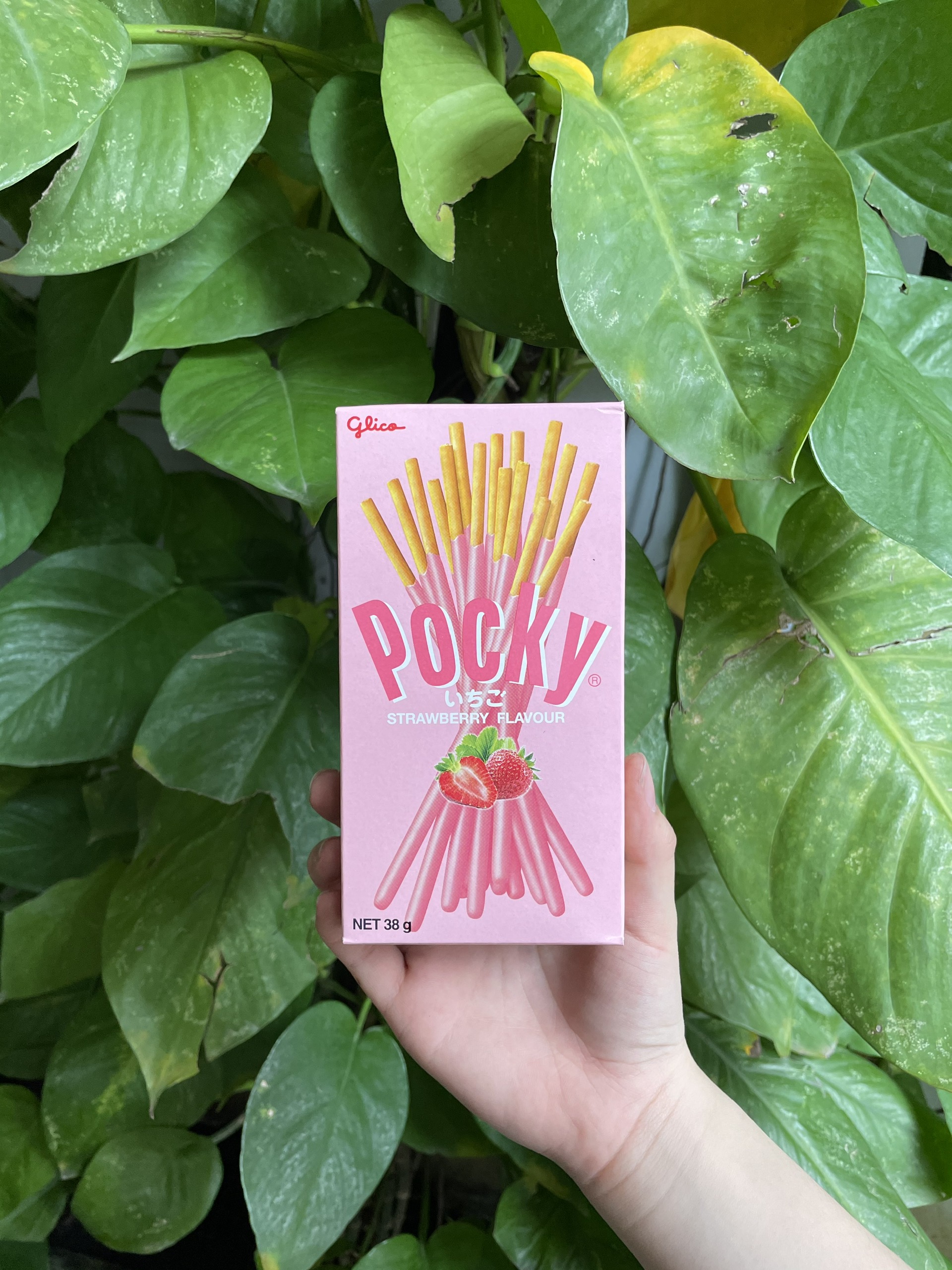 Bánh Que Pocky Kem Dâu Strawberry (Hộp 38g-hồng)