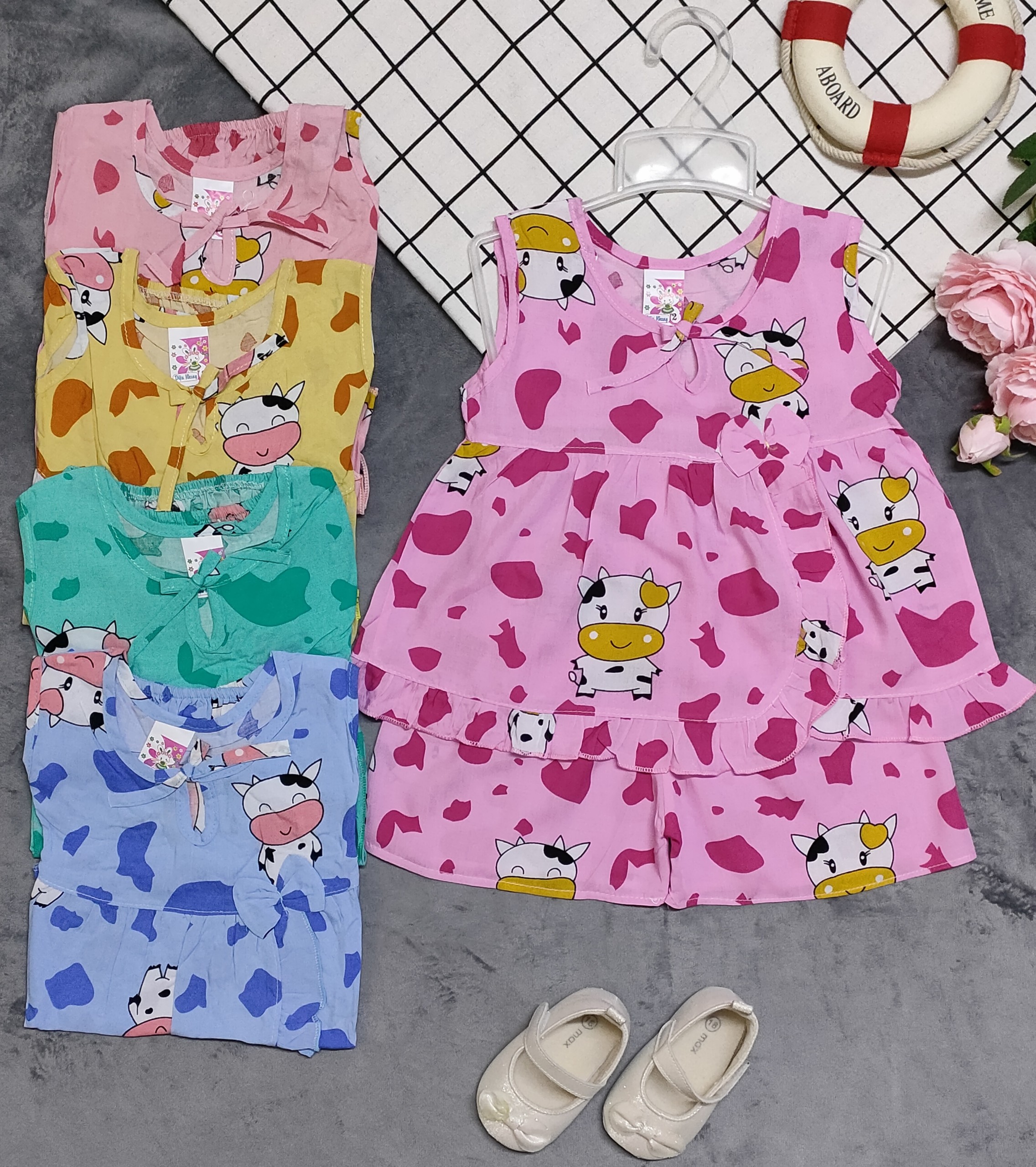 Bộ Tole Nhiều Mẫu Bé (giao màu ngẫu nhiên)