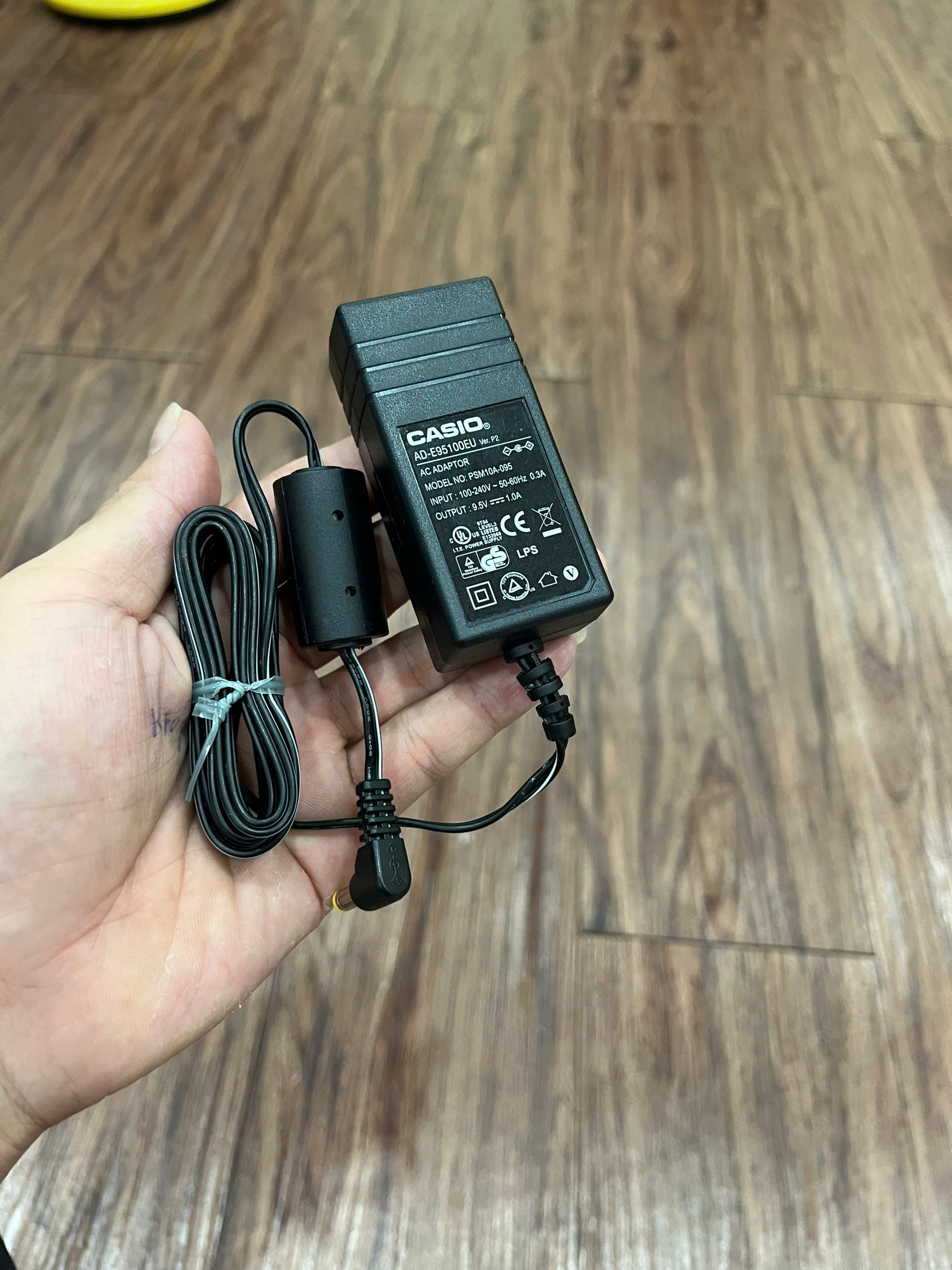 dây nguồn đàn 9.5v cho casio. CTK-240