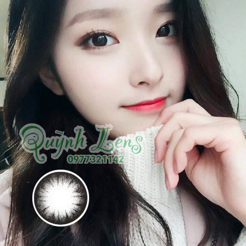 Lens - Kính áp tròng đen giãn ít sử dụng 1 năm tặng kèm khay gương dụng cụ đeo