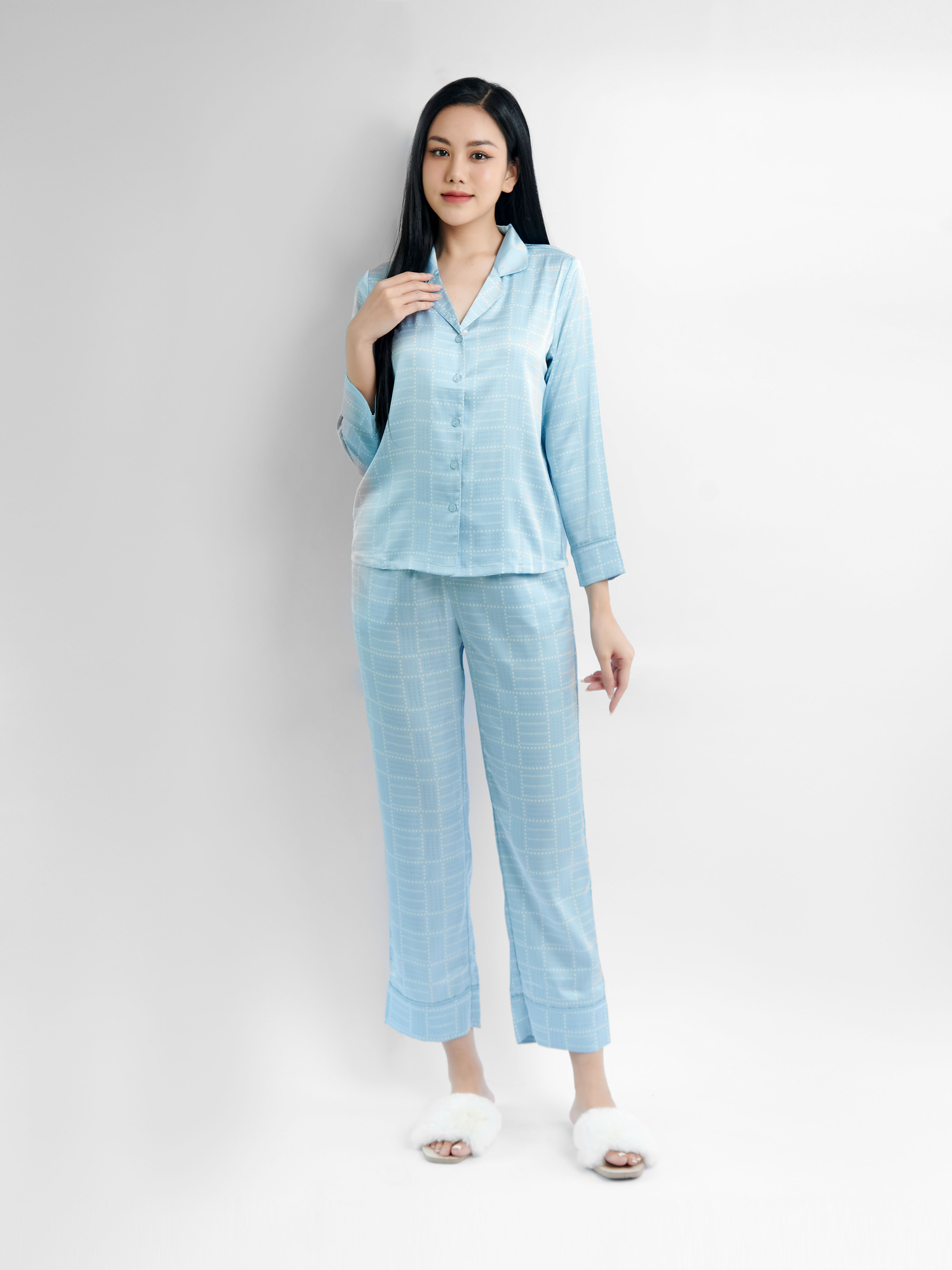 WINNY - Bộ Đồ Dài Suông Lụa Satin Nữ Mặc Nhà 2MNSA22619D