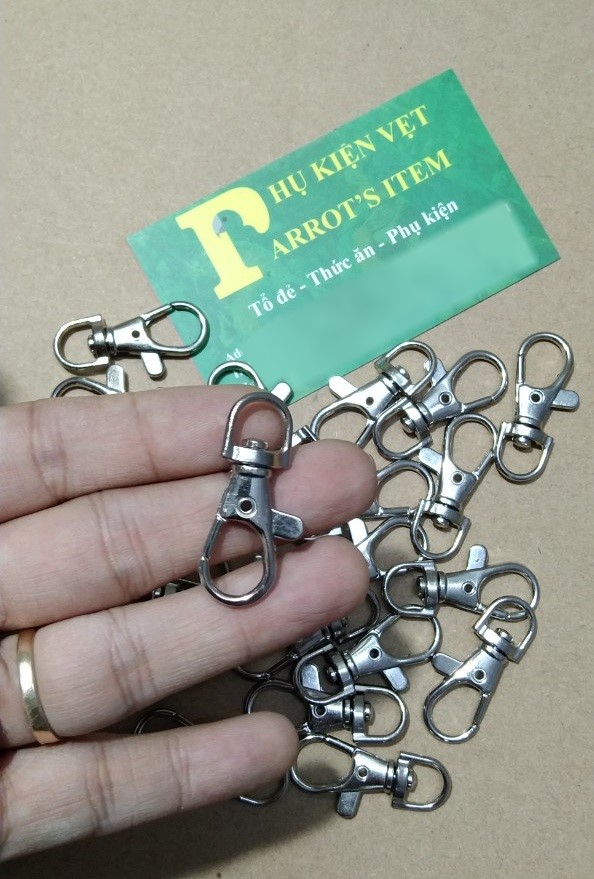 Móc khóa lồng