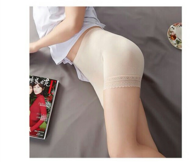 Quần đùi mặc trong váy cotton
