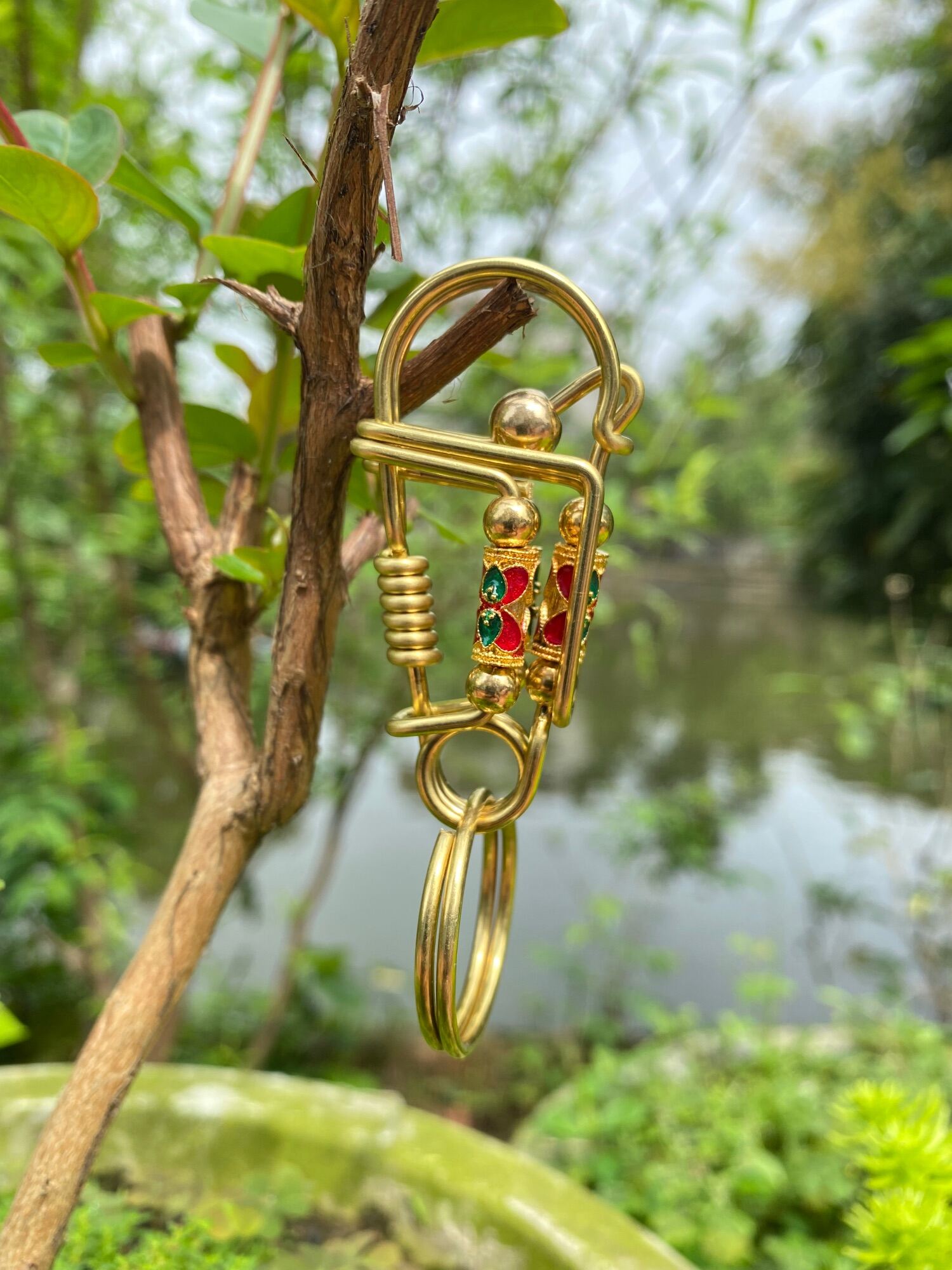 Móc khóa đồng handmade độc lạ
