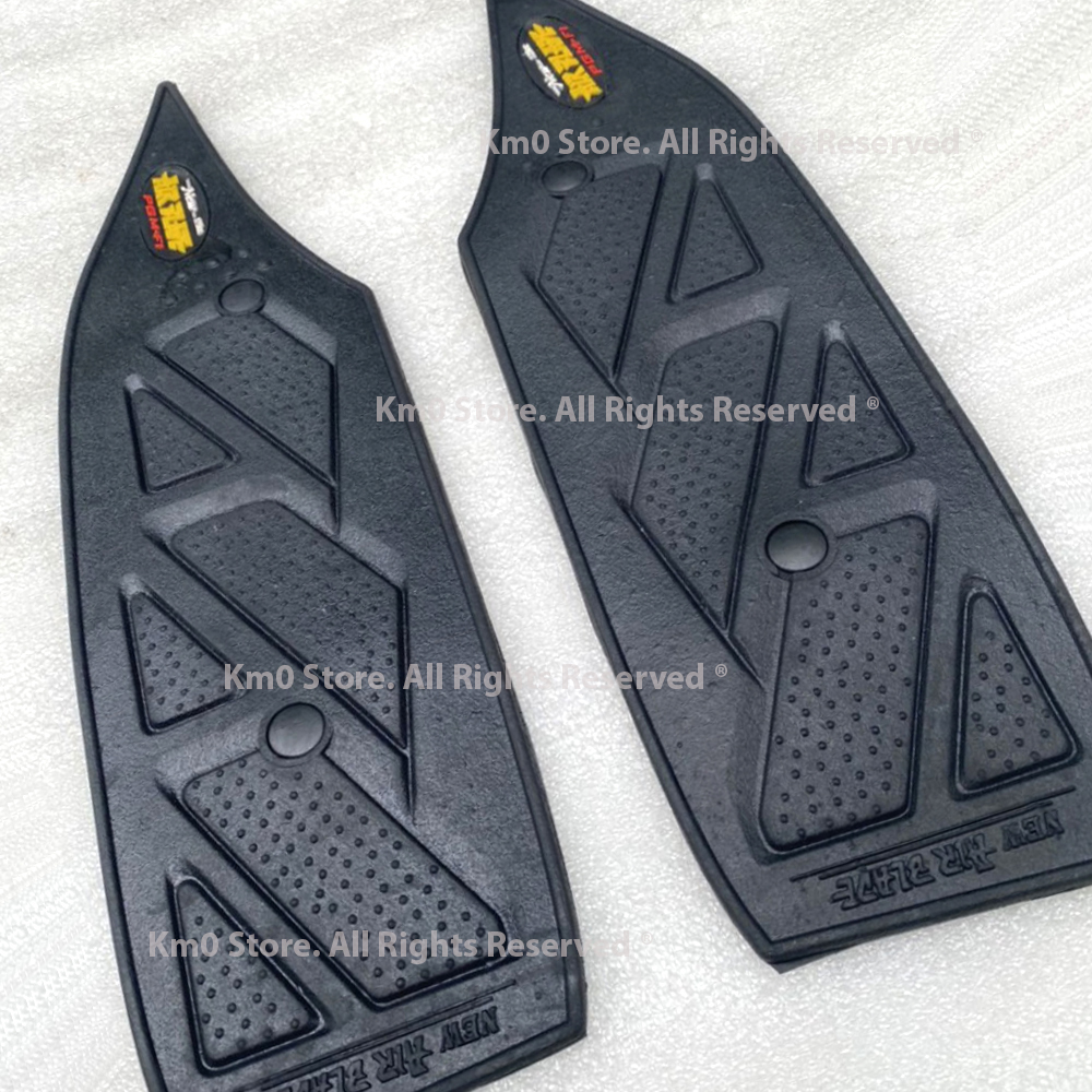 Thảm Lót Chân AIR BLADE 2012 (Đầu Bò) M20