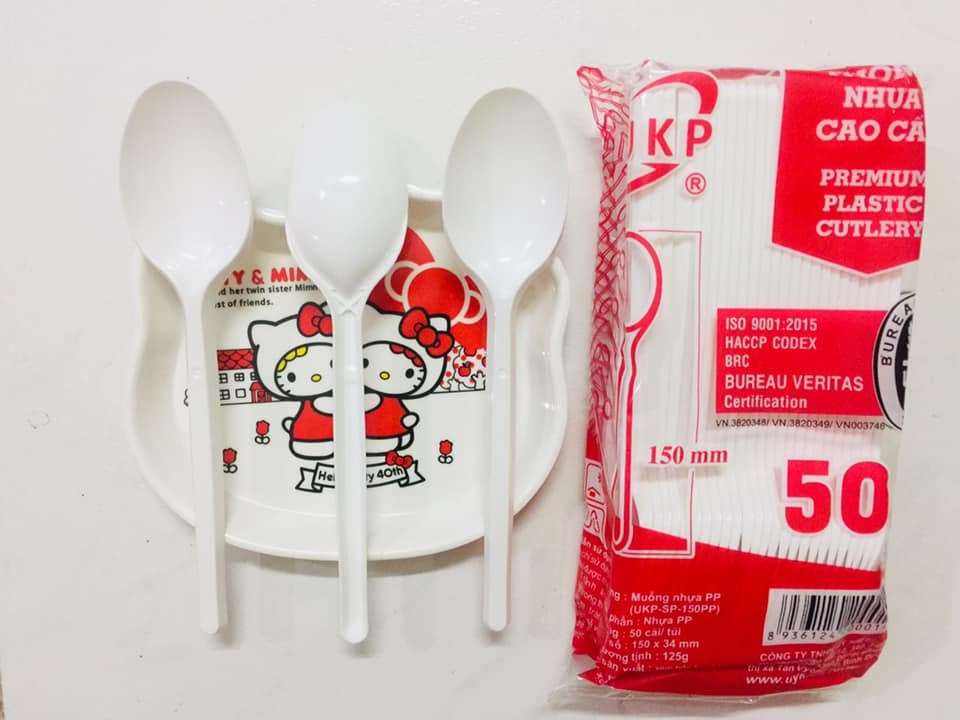 Muỗng, Thìa nhựa Uy Kiệt 50 chiếc