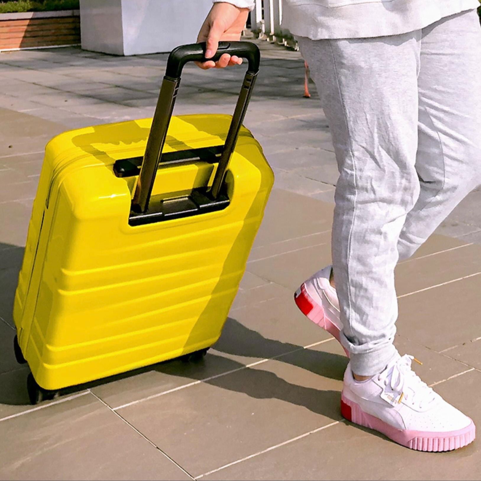 Vali kéo du lịch cao cấp ROVER One - Size Ký Gửi (Size 24)