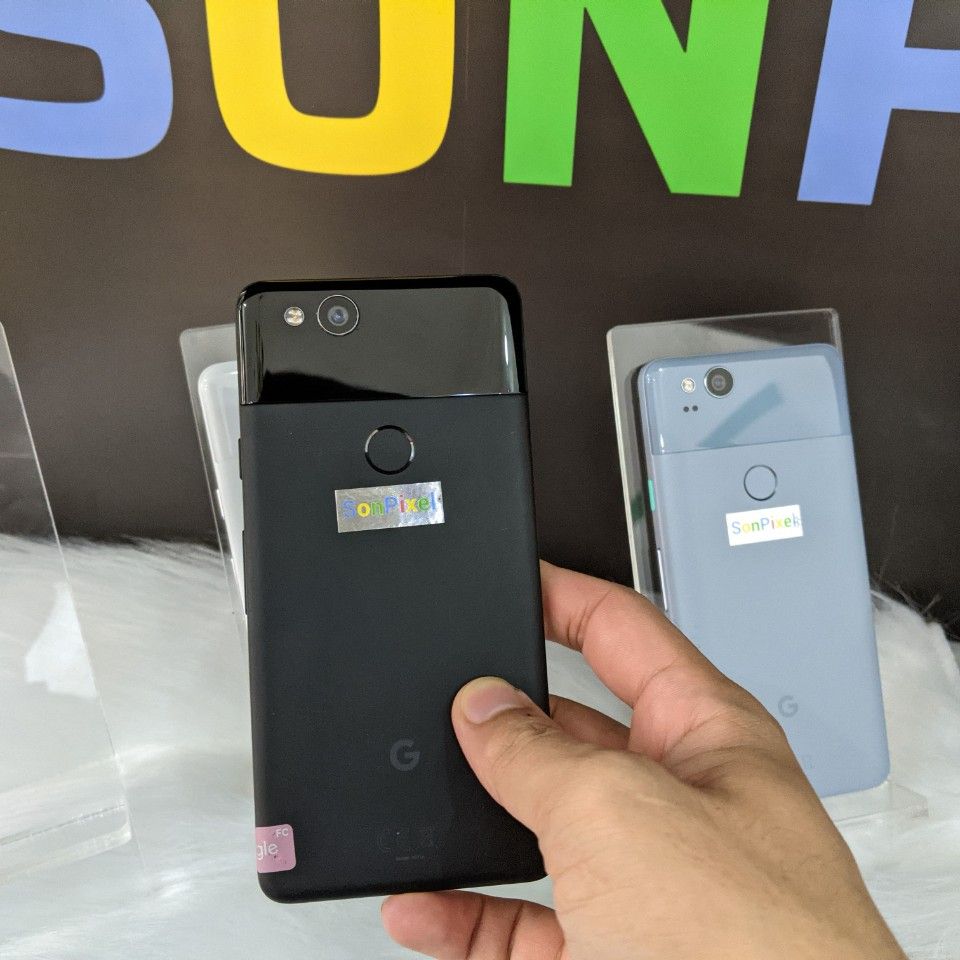 Google Pixel 2, Snapdragon 835 chip, 4/64GB RAM. Sonpixel plug kit