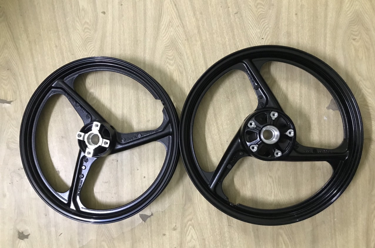 MÂM VÀNH ĐÚC 3 CÂY CHO YAMAHA EXCITER 150 155 BẢN 1.4 VÀ 1.6 GẮN ZIN THEO XE KHÔNG CHẾ CHÁO