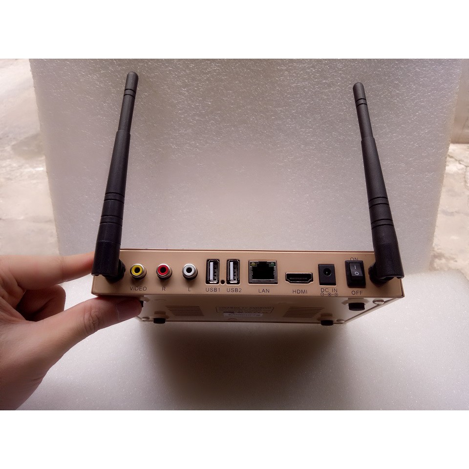 Android TV Box Vinabox X2 - Vàng Và Chuột Không Dây