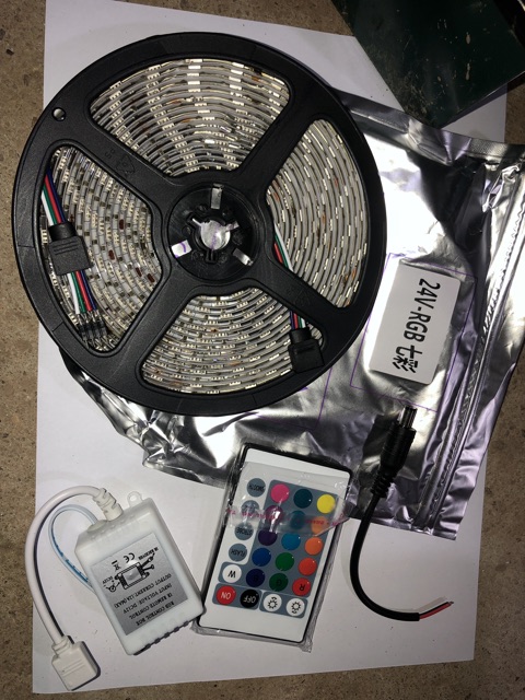 Phụ kiện ô tô: Bộ led dây 7 màu 24v