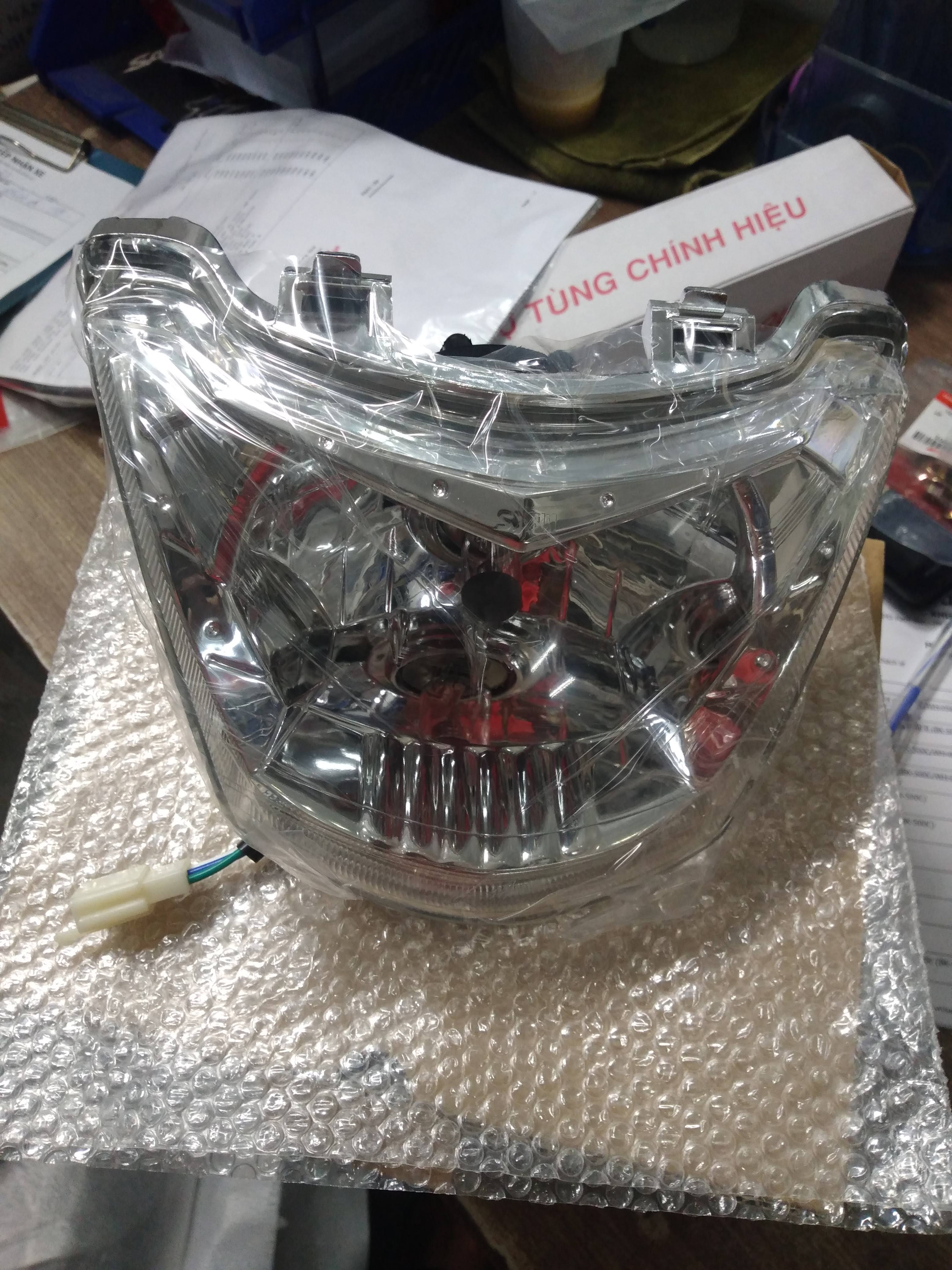 Cụm đèn pha EZ 110