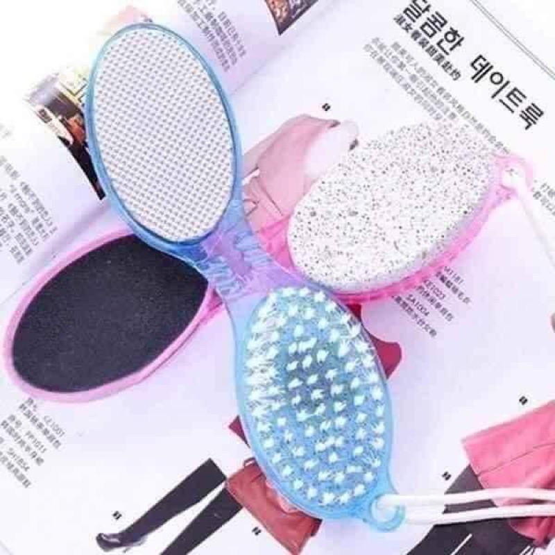 Dụng cụ chà gót chân 4in1