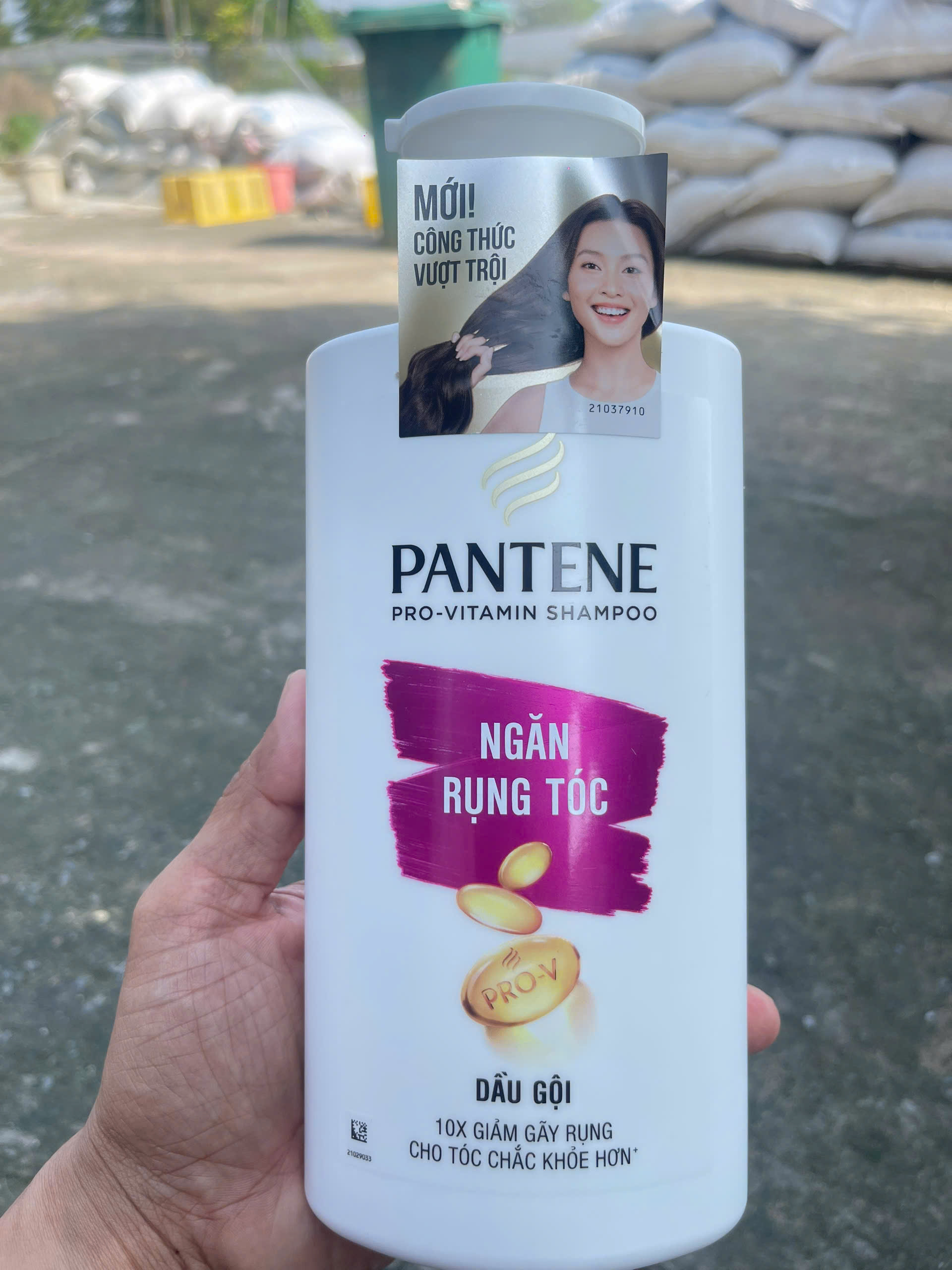 [HCM]Dầu Gội Pantene ngăn rụng tóc 650ml