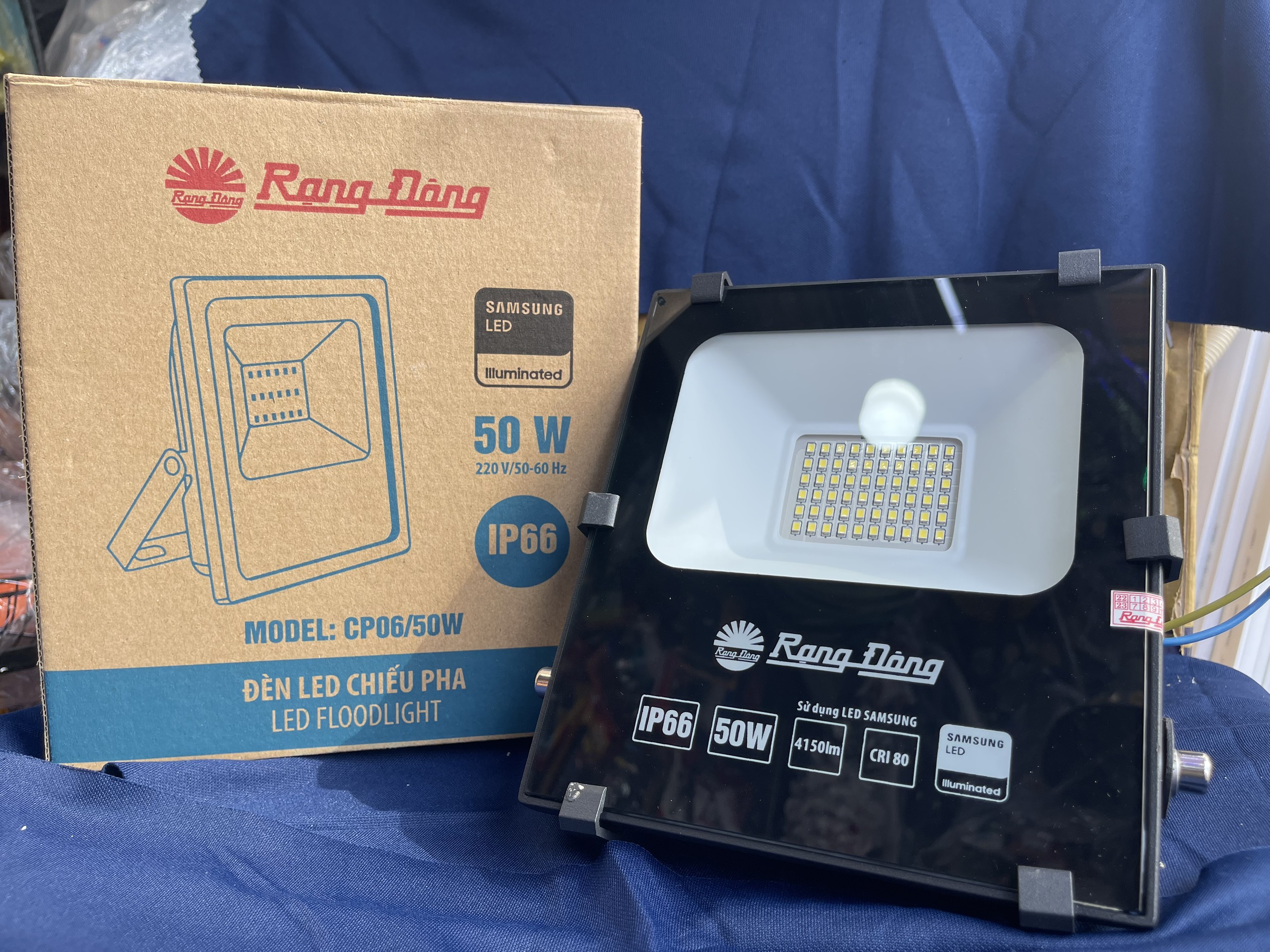 Đèn pha LED 50W/100W RẠNG ĐÔNG