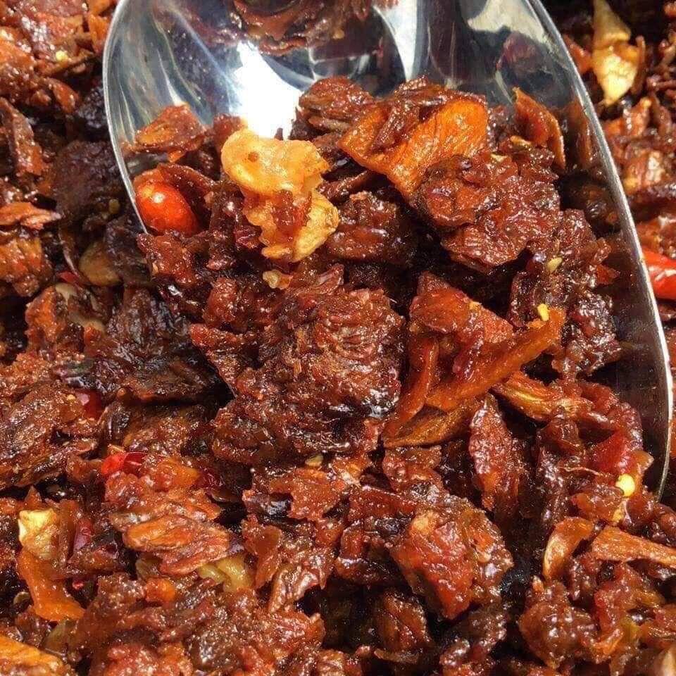 Khô bò vụn rim tỏi ớt