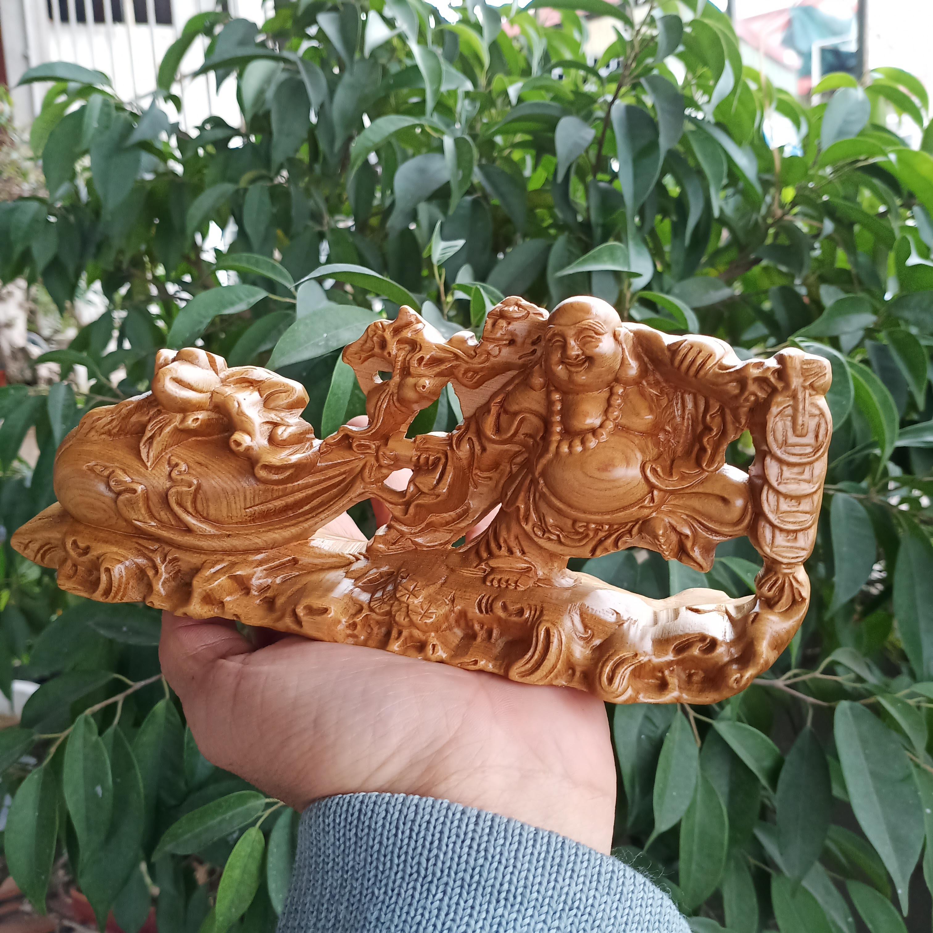 Tượng phật di lặc gỗ bách xanh