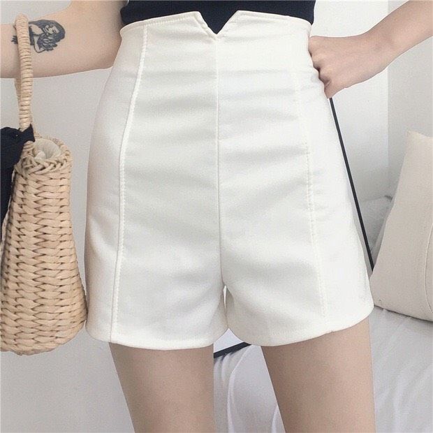quần short kaki lưng cao khoét chữ v