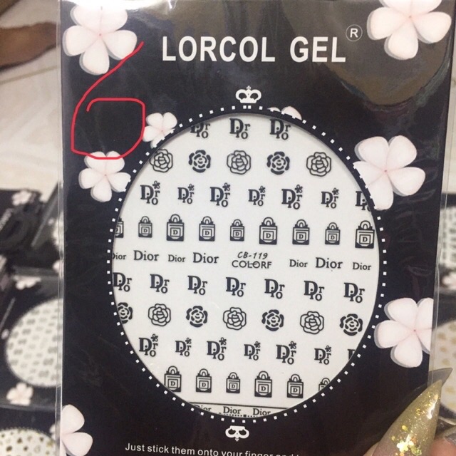 Sticker dán móng tay nhiều mẫu khác nhau
