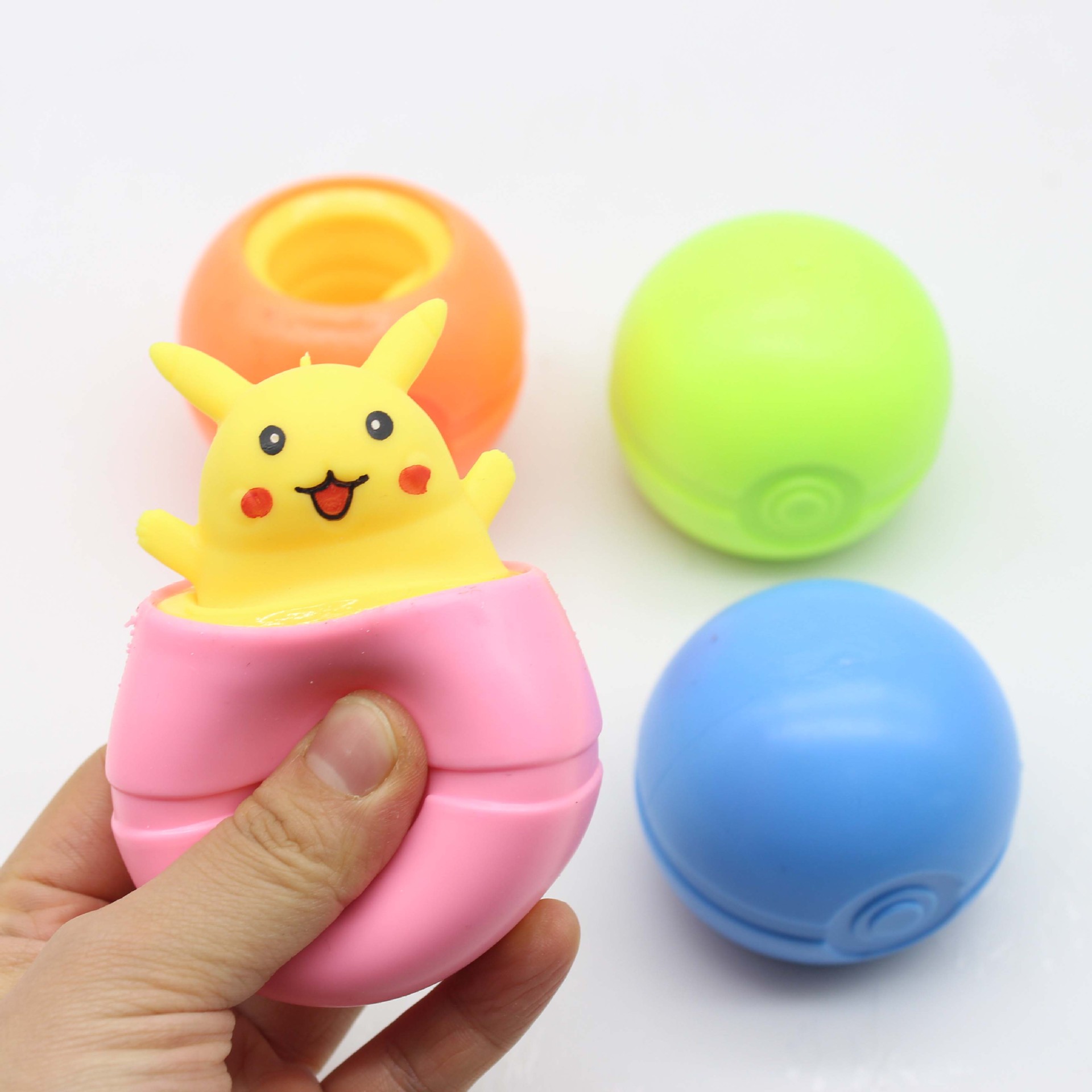 Đồ chơi bóp dẻo Pikachu | Squishy Pikachu