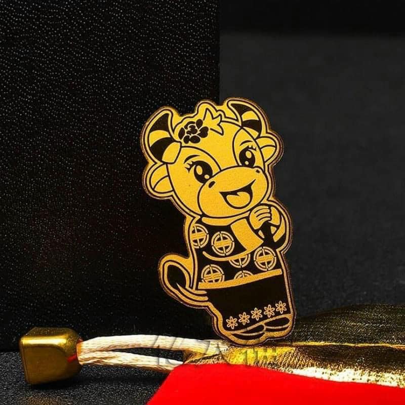 Trâu Vàng dán điện thoại Rước Tài Lộc