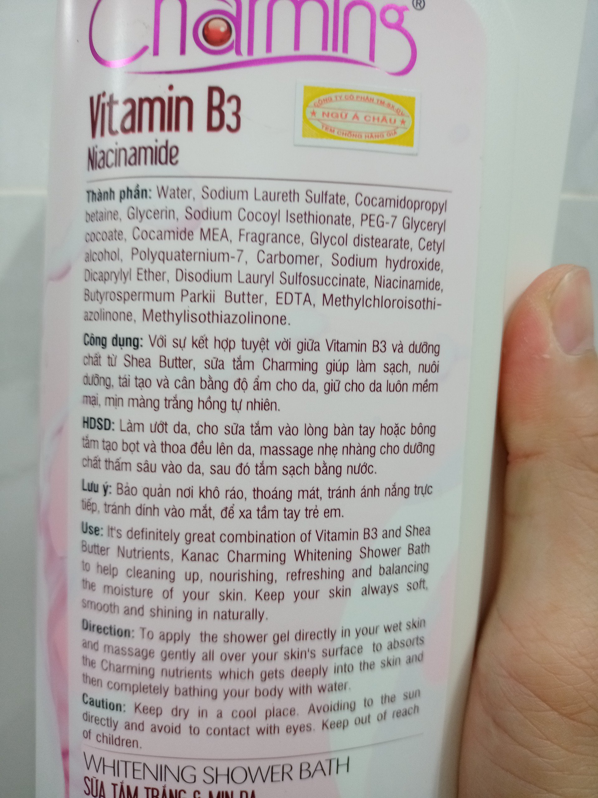 [HCM]Sữa tắm CHARMING TRẮNG MỊN & MỀM DA 1200ML