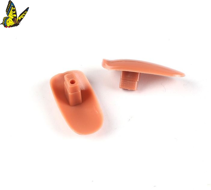 Móng giả gắn bàn tay học nail