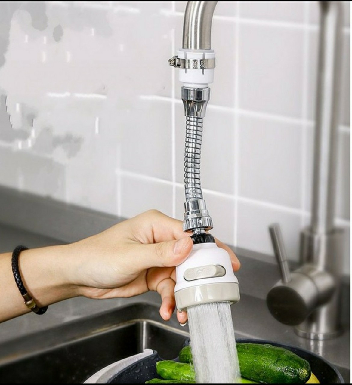Đầu Nối Vòi Nước Bồn Rửa Chén Tăng Áp 200% Xoay 360 Độ Áp Suất Nước Mạnh 3 Chế Độ Nước Chảy Dây Inox Dài Nối Vòi Giúp Tiết Kiệm Nước.