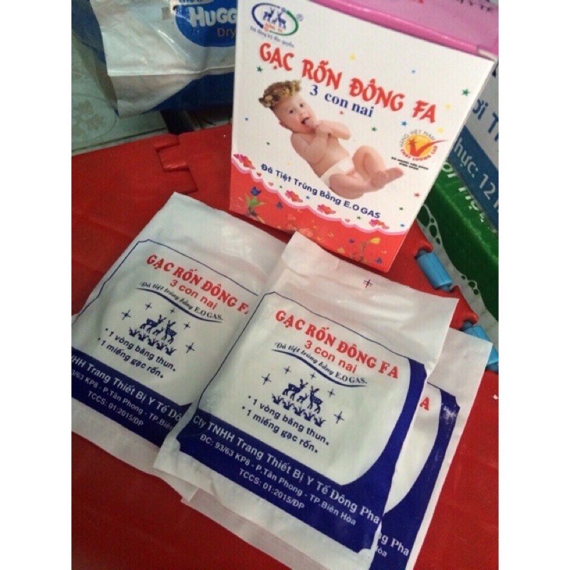 Gạc rốn đông Fa hộp 3 gói cho bé sơ sinh