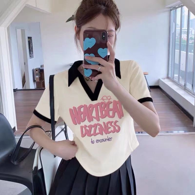 Áo croptop ngắn tay cổ bẻ in chữ siêu hot, cổ phối màu 51, áo croptop áo croptop nữ Thiết kế