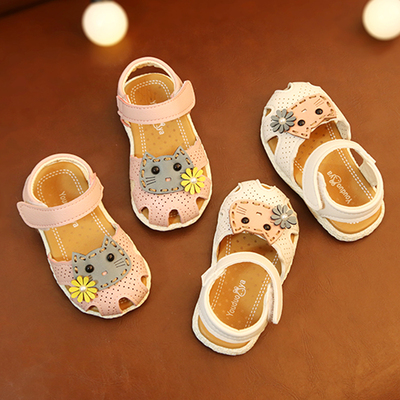 Giày Sandal bé gái kiểu bít mũi an toàn đế êm S34