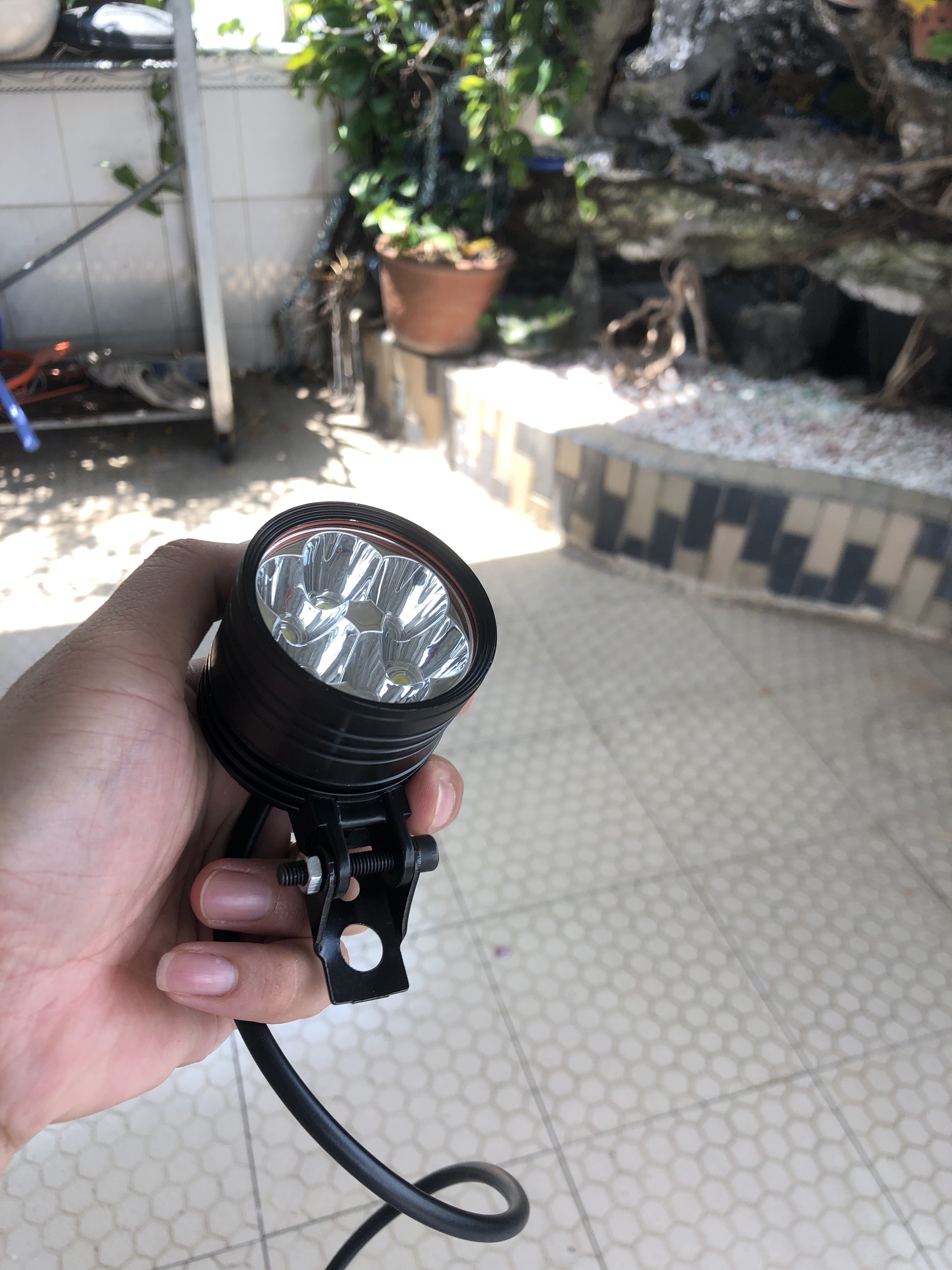 ĐÈN LED L6 NGẮN FULL PHỤ KIỆN