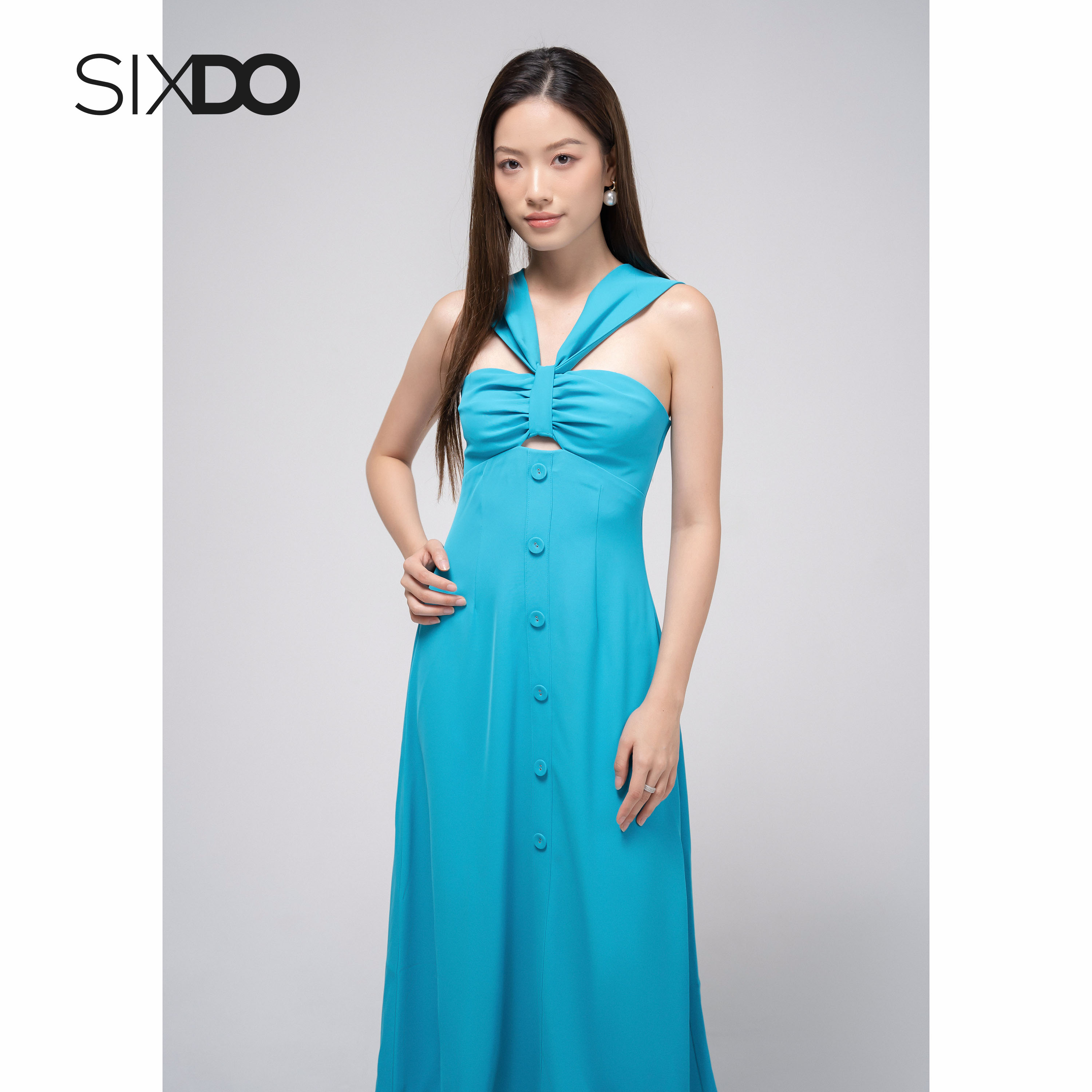 Đầm nhún ngực phối cúc thời trang SIXDO (Halter Neck Midi Silk Dress)