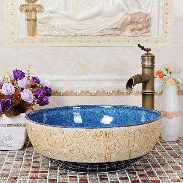 Chậu rửa lavabo gốm sứ nghệ thuật LAV0050 – Họa tiết sen sống động chân thực