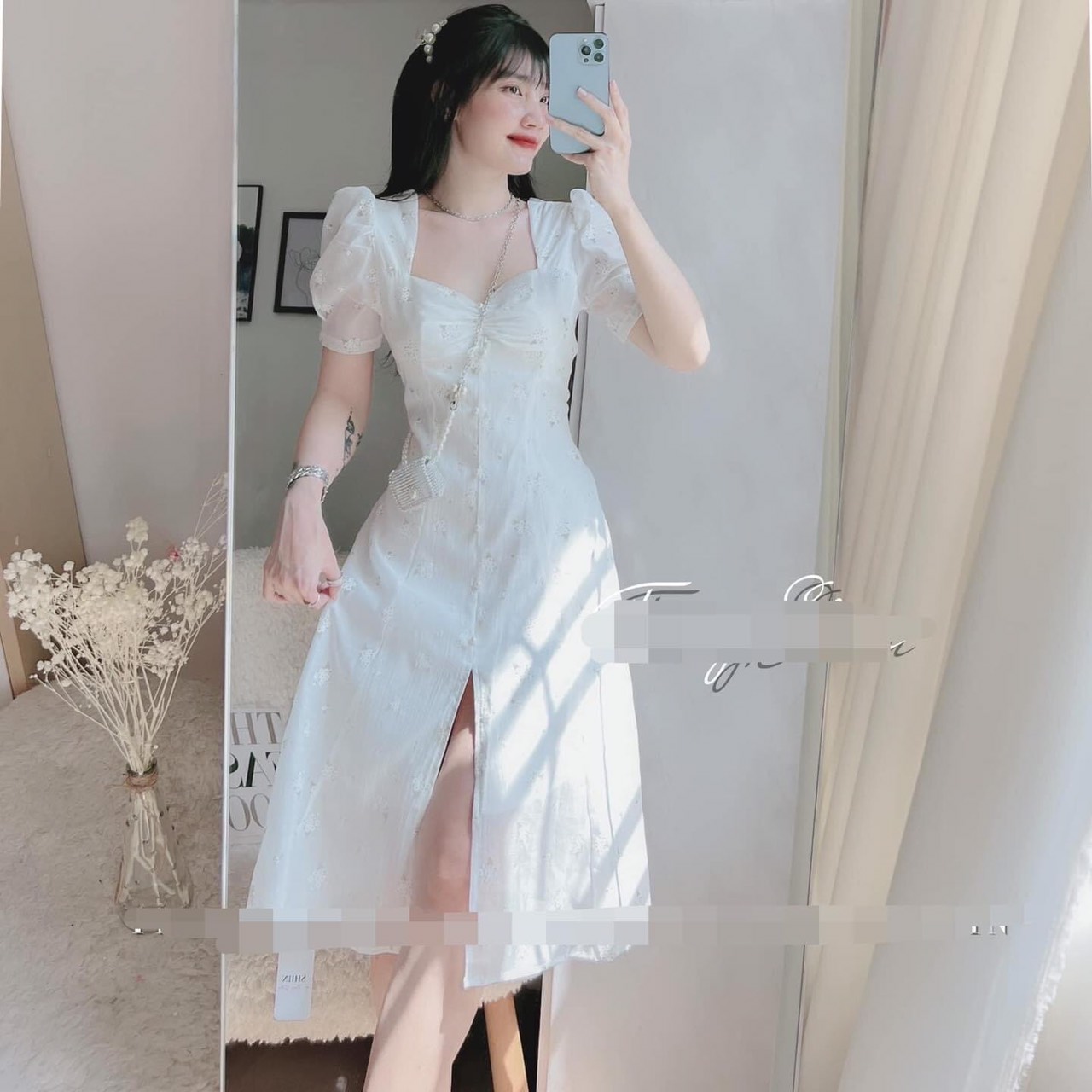 Đầm midi voan hoa trắng nút bọc xẻ tà tiểu thư dd025
