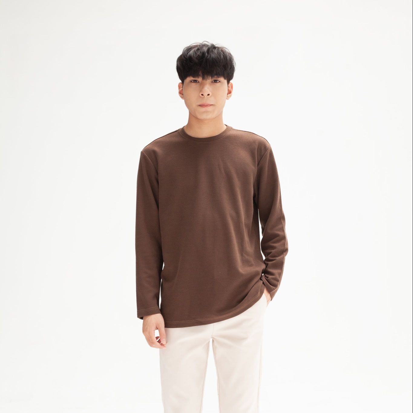Áo Nỉ Dài Tay Look Max Sweater