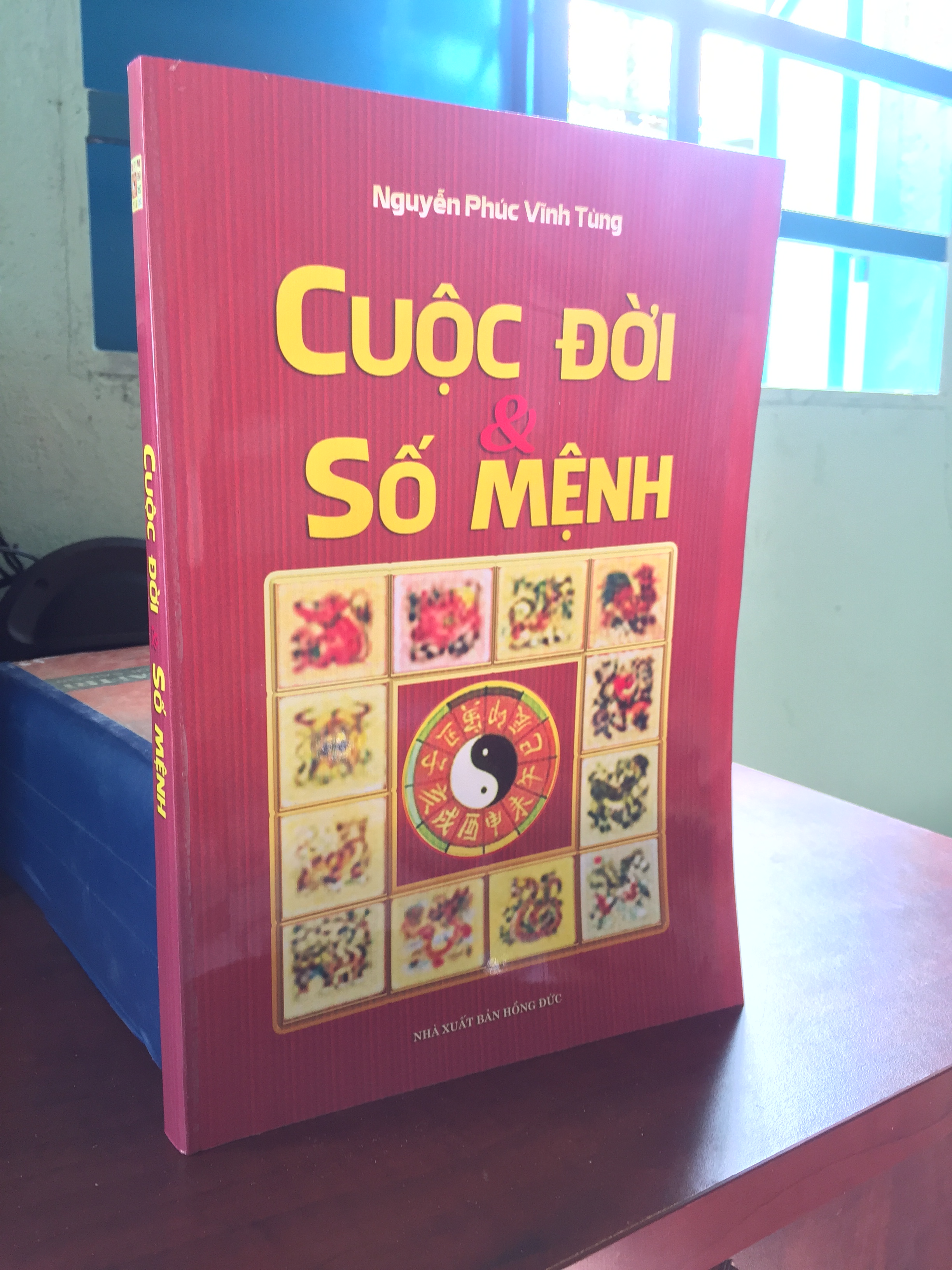 Sách cuộc đời và số mệnh