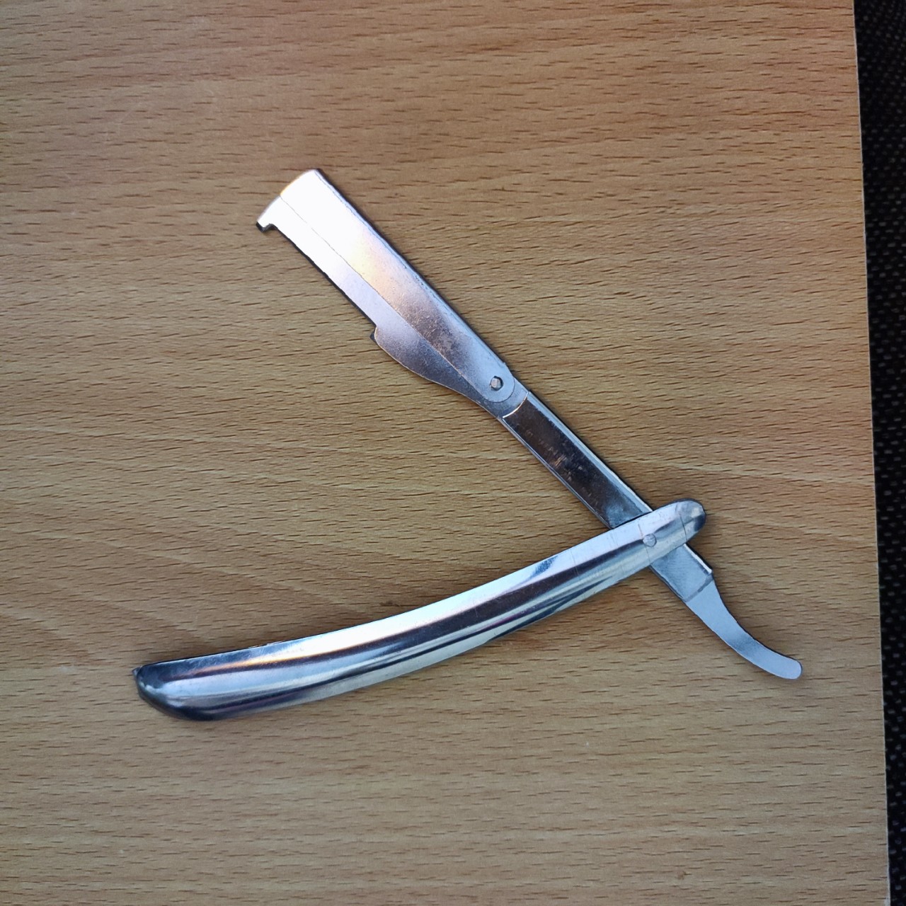 Dao cạo mặt ,cạo râu inox - cán gỗ - cán nhựa.