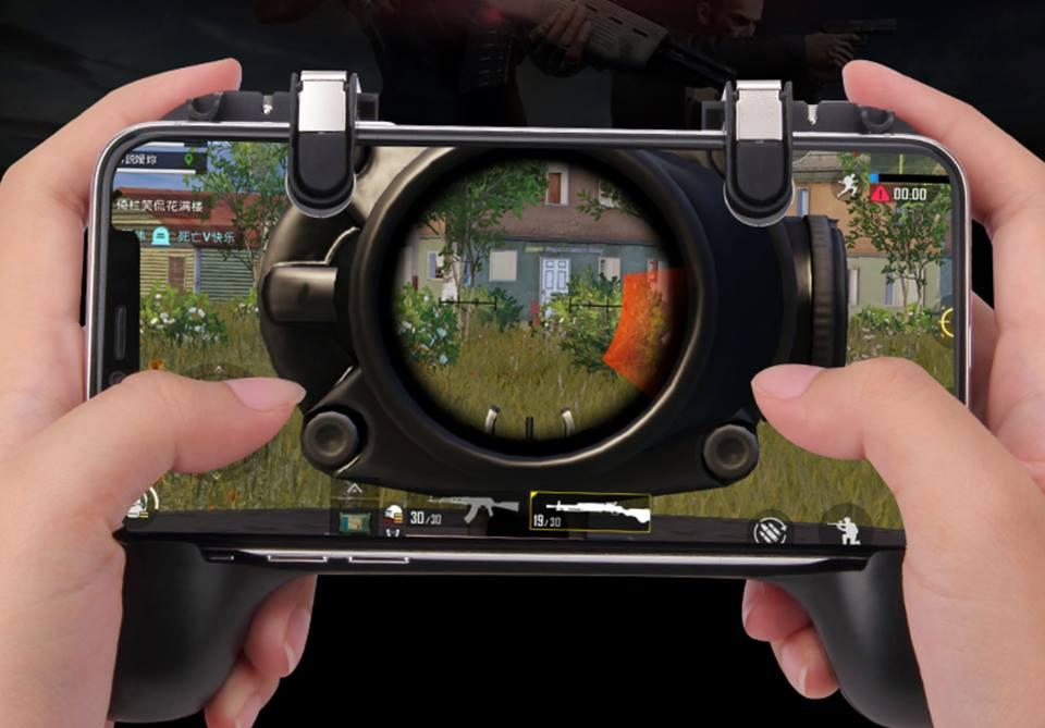 Tay cầm chơi game pubg, ros, ff/liên quân mobile/quạt tản nhiệt kiêm sac dự phòng