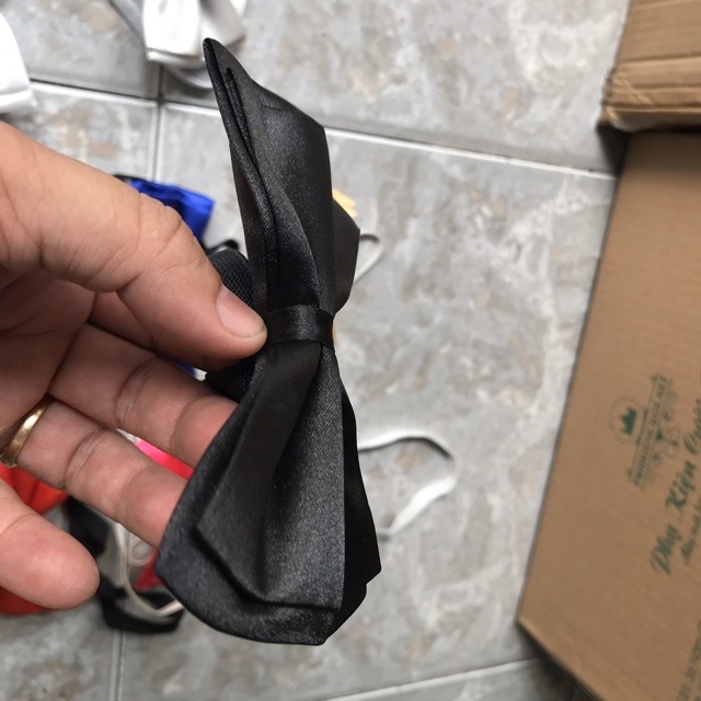 Nơ đeo cổ nam phong cách hàn quốc.
