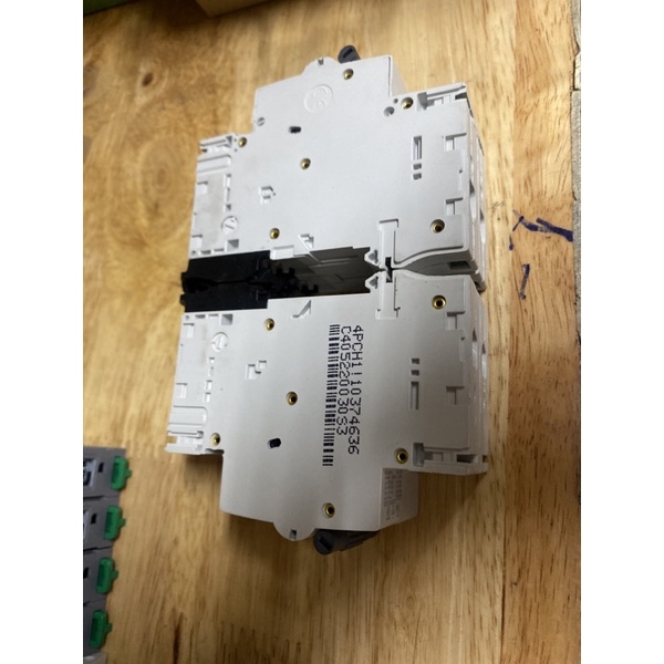Cầu dao -MCB AC 2P 40A 6KA G - General Electric (GE - USA)
