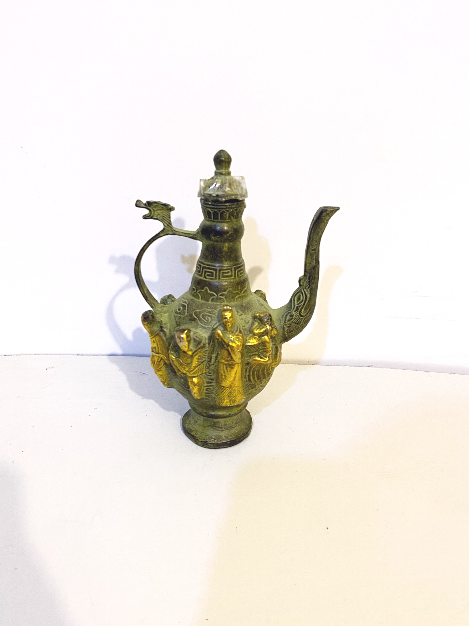 Ấm đồng bát tiên dả cổ